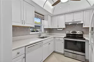 2950 SE Ocean Blvd, Stuart, FL 34996 - Photo 8