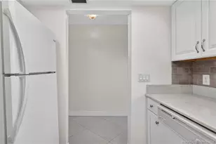 2950 SE Ocean Blvd, Stuart, FL 34996 - Photo 10