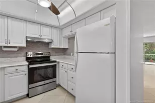 2950 SE Ocean Blvd, Stuart, FL 34996 - Photo 10