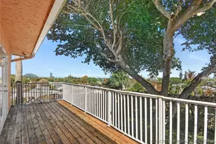 2228 NE Center Cir, Jensen Beach, FL 34957 - Photo 40