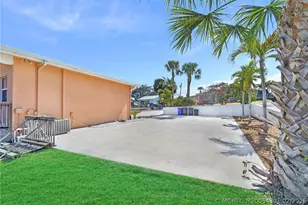 2228 NE Center Cir, Jensen Beach, FL 34957 - Photo 10