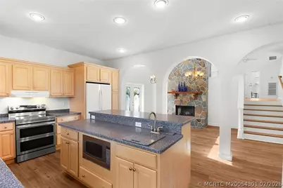 2228 NE Center Circle, Jensen Beach, FL 34957 - Photo 2