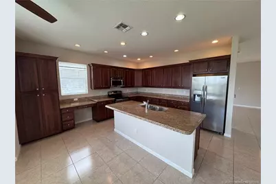 11239 SW Barton Way, Port Saint Lucie, FL 34987 - Photo 8