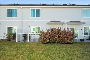 649 NE Waters Edge Ln, Port Saint Lucie, FL 34983 - Photo 28