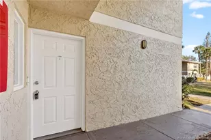 1564 SE Royal Green Cir, Port Saint Lucie, FL 34952 - Photo 4