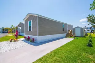 315 NE Cardinal Ln, Jensen Beach, FL 34957 - Photo 4