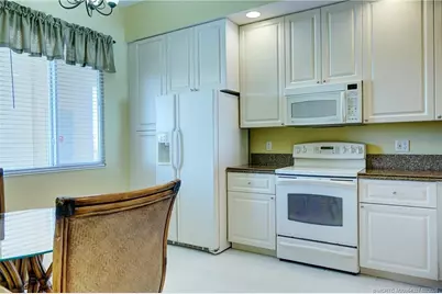 28 Harbour Isle Drive W #306, Fort Pierce, FL 34949 - Photo 16