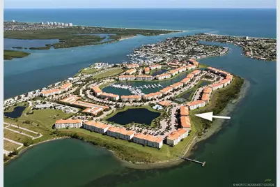 28 Harbour Isle Drive W #306, Fort Pierce, FL 34949 - Photo 4