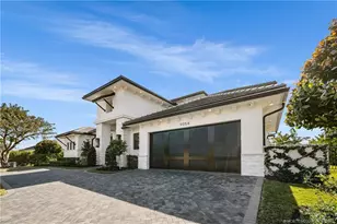 9058 SE Star Island Way, Hobe Sound, FL 33455 - Photo 4