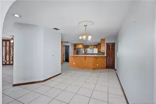 981 SE Lansdowne Ave, Port Saint Lucie, FL 34983 - Photo 10