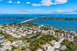 2950 SE Ocean Blvd, Stuart, FL 34996 - Photo 34