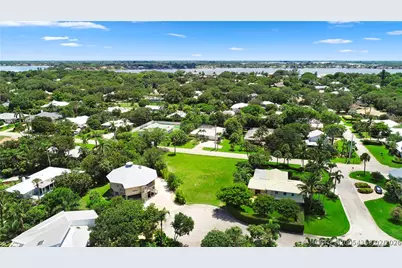 18 Cranes Nest, Sewalls Point, FL 34996 - Photo 4