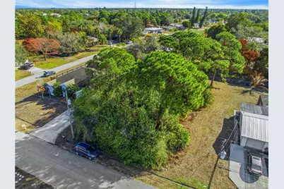 609 SW Curtis Street, Port Saint Lucie, FL 34983 - Photo 6