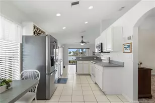 861 NW Waterlily Pl, Jensen Beach, FL 34957 - Photo 8