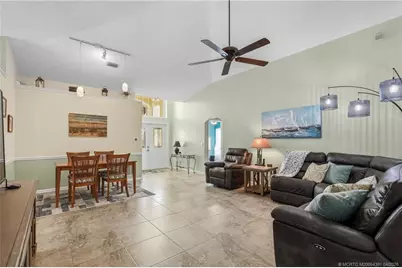 820 NW Waterlily Place, Jensen Beach, FL 34957 - Photo 10