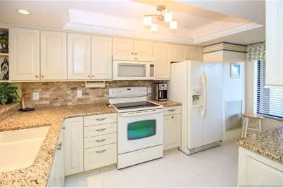 4720 NE Sandpebble Trace #305, Stuart, FL 34996 - Photo 12