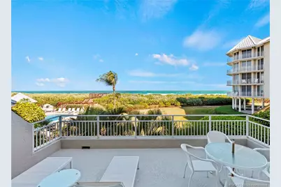 579 NE Plantation Road #S-103, Stuart, FL 34996 - Photo 8