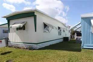 605 NE South Seas Way, Jensen Beach, FL 34957 - Photo 2