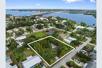 895 SW 29th Terrace, Palm City, FL 34990 - Photo 4