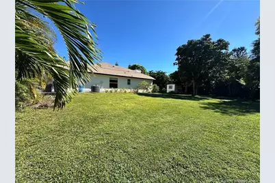 2097 SE Dranson Circle, Port Saint Lucie, FL 34952 - Photo 26