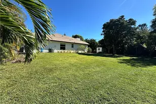 2097 SE Dranson Cir, Port Saint Lucie, FL 34952 - Photo 26