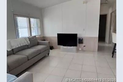 677 Nettles Boulevard, Jensen Beach, FL 34957 - Photo 4
