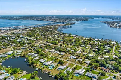 803 NW Spruce Ridge Drive, Stuart, FL 34994 - Photo 56