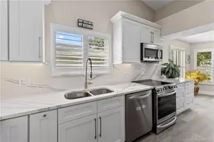 1828 SE Coronado Ln, Stuart, FL 34996 - Photo 14