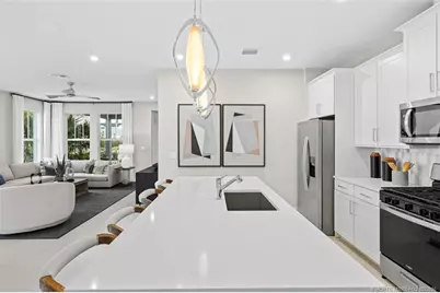 823 Prairie Avenue SW, Palm City, FL 34990 - Photo 8