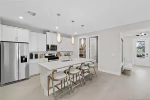 823 Prairie Ave SW, Palm City, FL 34990 - Photo 10