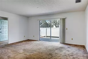 4007 NW Cinnamon Tree Cir, Jensen Beach, FL 34957 - Photo 10