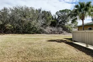 4007 NW Cinnamon Tree Cir, Jensen Beach, FL 34957 - Photo 6