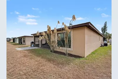 40 Mediterranean Boulevard N, Port Saint Lucie, FL 34952 - Photo 14