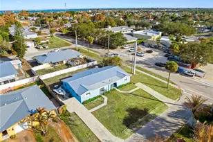 3313 & 3311 NE Sandra Dr, Jensen Beach, FL 34957 - Photo 38