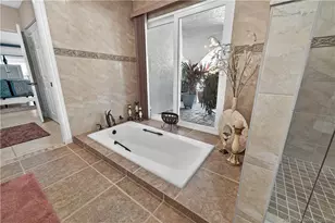 1811 Bayshore Dr, Fort Pierce, FL 34949 - Photo 30