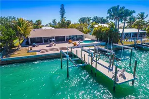 1811 Bayshore Dr, Fort Pierce, FL 34949 - Photo 4