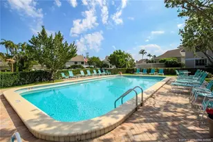 310 NE Golfview Circle, Stuart, FL 34996 - Photo 18