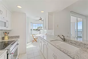5800 NE Island Cove Way, Stuart, FL 34996 - Photo 10