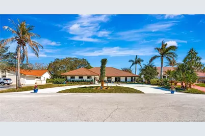 3984 SE Fairway E, Stuart, FL 34997 - Photo 4