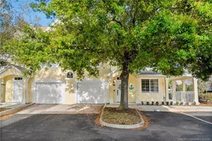 1653 SE Pomeroy St, Stuart, FL 34997 - Photo 2