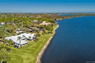 525 SW Perth Pl, Palm City, FL 34990 - Photo 28