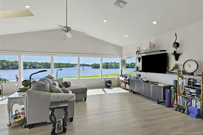 525 SW Perth Place, Palm City, FL 34990 - Photo 10