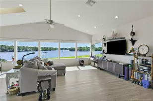 525 SW Perth Pl, Palm City, FL 34990 - Photo 10