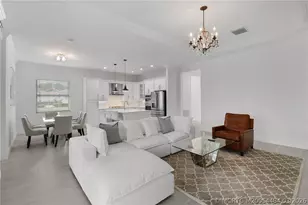 279 SE Via Bisento, Port Saint Lucie, FL 34952 - Photo 14