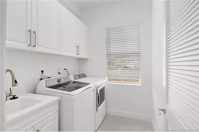 279 SE Via Bisento, Port Saint Lucie, FL 34952 - Photo 36