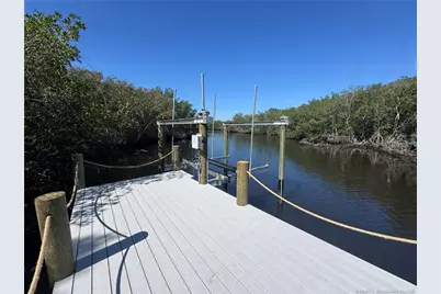 279 SE Via Bisento, Port Saint Lucie, FL 34952 - Photo 8