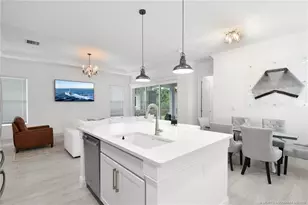 279 SE Via Bisento, Port Saint Lucie, FL 34952 - Photo 28