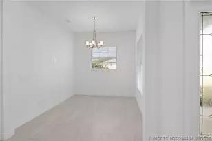 279 SE Via Bisento, Port Saint Lucie, FL 34952 - Photo 8