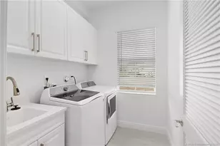 279 SE Via Bisento, Port Saint Lucie, FL 34952 - Photo 36