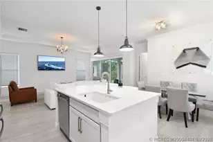 279 SE Via Bisento, Port Saint Lucie, FL 34952 - Photo 20